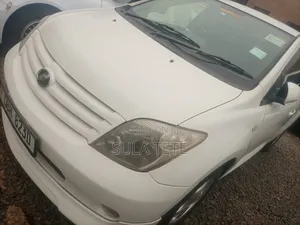 Toyota IST 2007 White