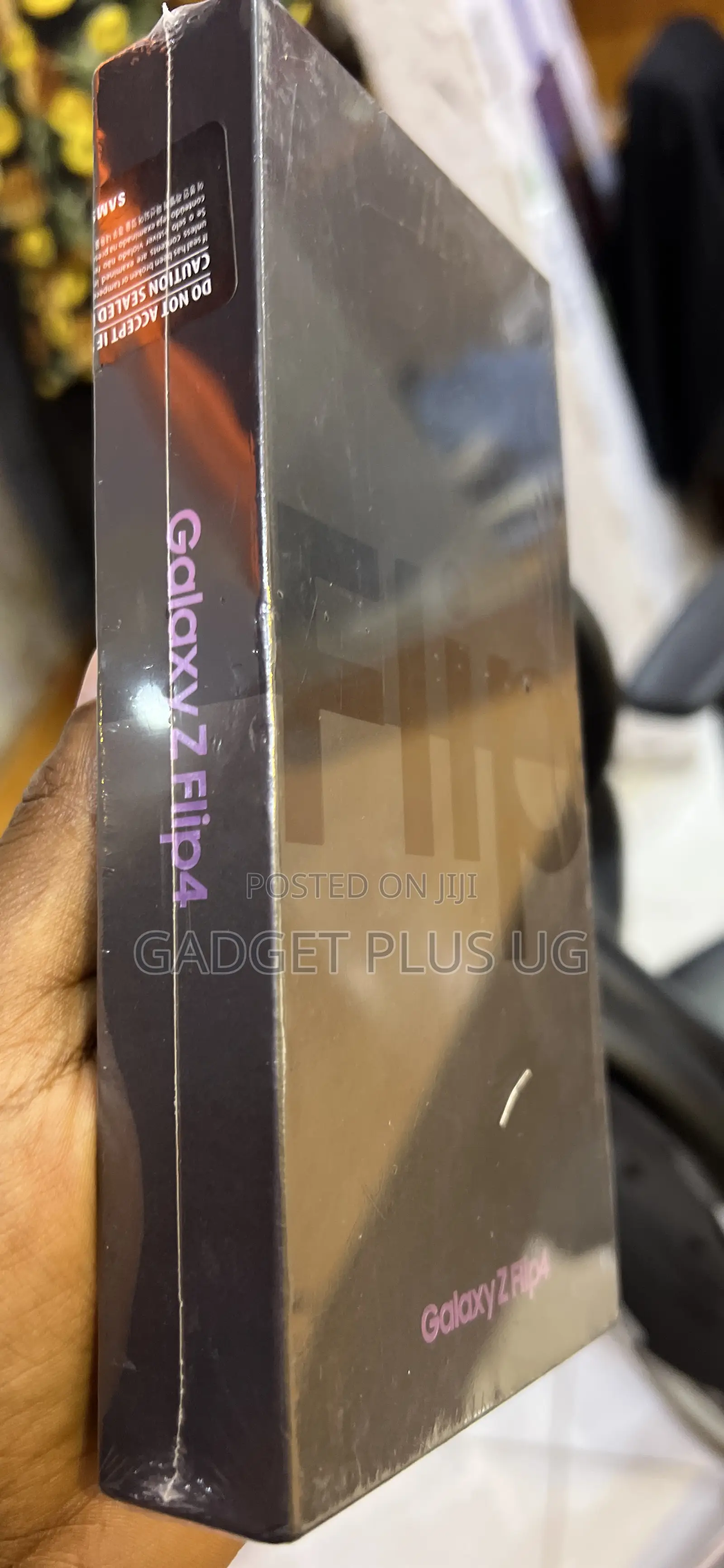 New Samsung Galaxy Z Flip4 256 GB Purple