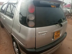Toyota Raum 1.5 AWD 1999 Silver