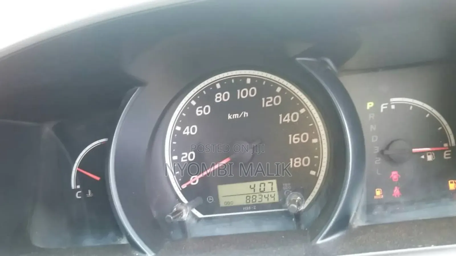 Toyota HiAce 2011 Silver