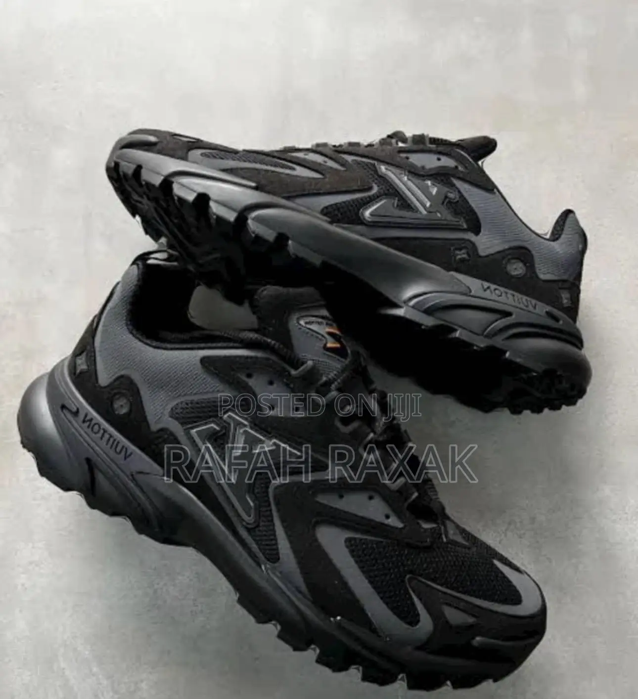 Original Louis Vuitton LV Trainer Runner Sneakers