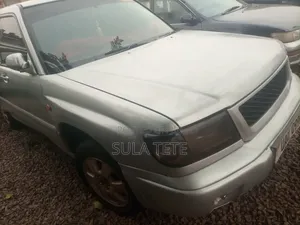Subaru Forester Automatic 2002 Silver