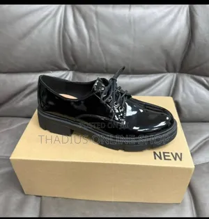 Office and Fashion Women Shiny Shoes