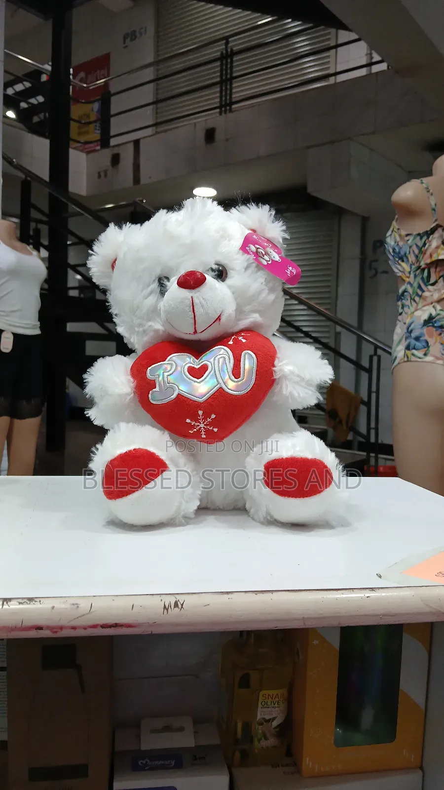 White Small Bear