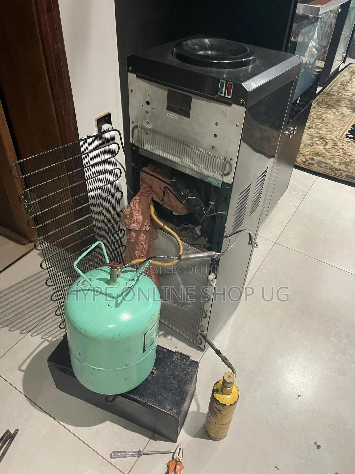 Water Dispenser Low Charge Technician