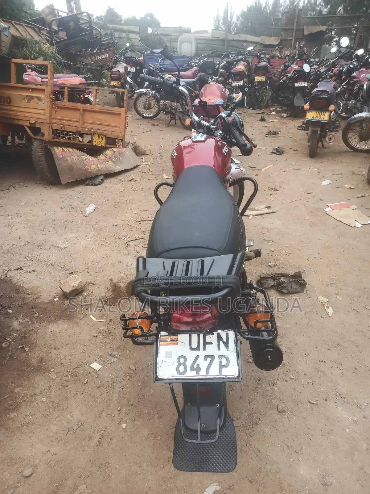 TVS HLX 125 2022 Red