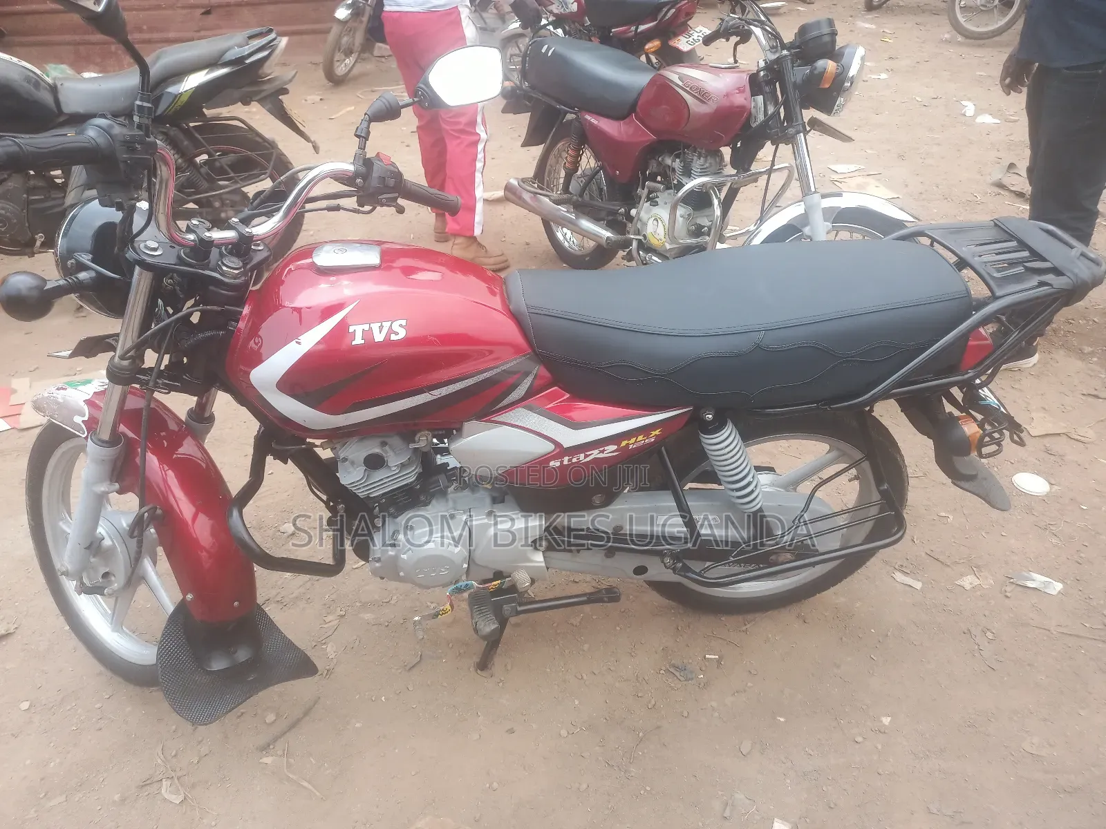 TVS HLX 125 2022 Red