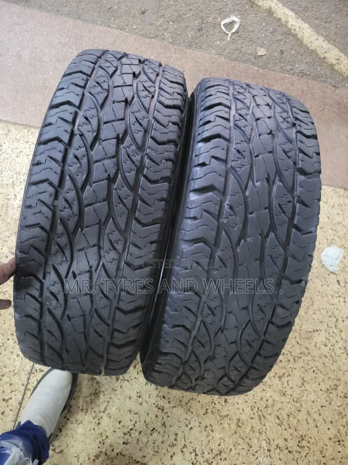 It's 265 70 R15 GT SAVERO RADIAL. Very StrongAnd Original