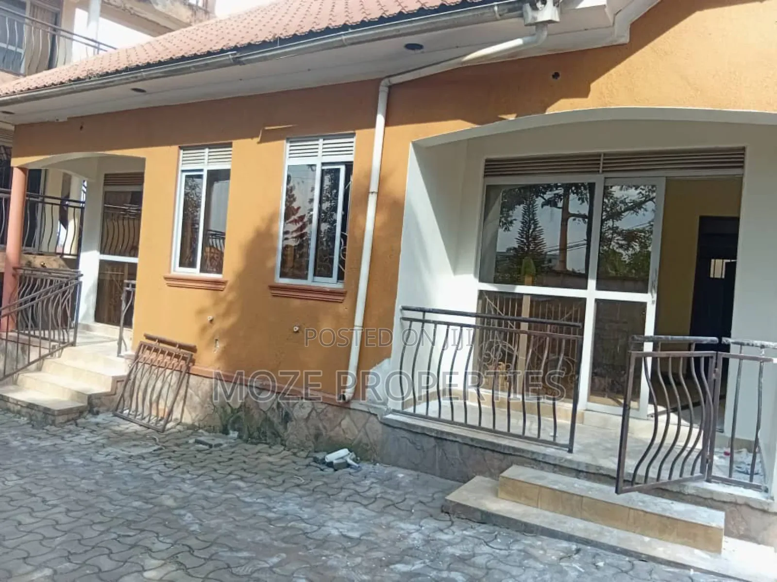 1bdrm Bungalow in Mutungo, Central Division for rent