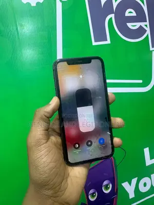 Photo - Apple iPhone 11 128 GB White