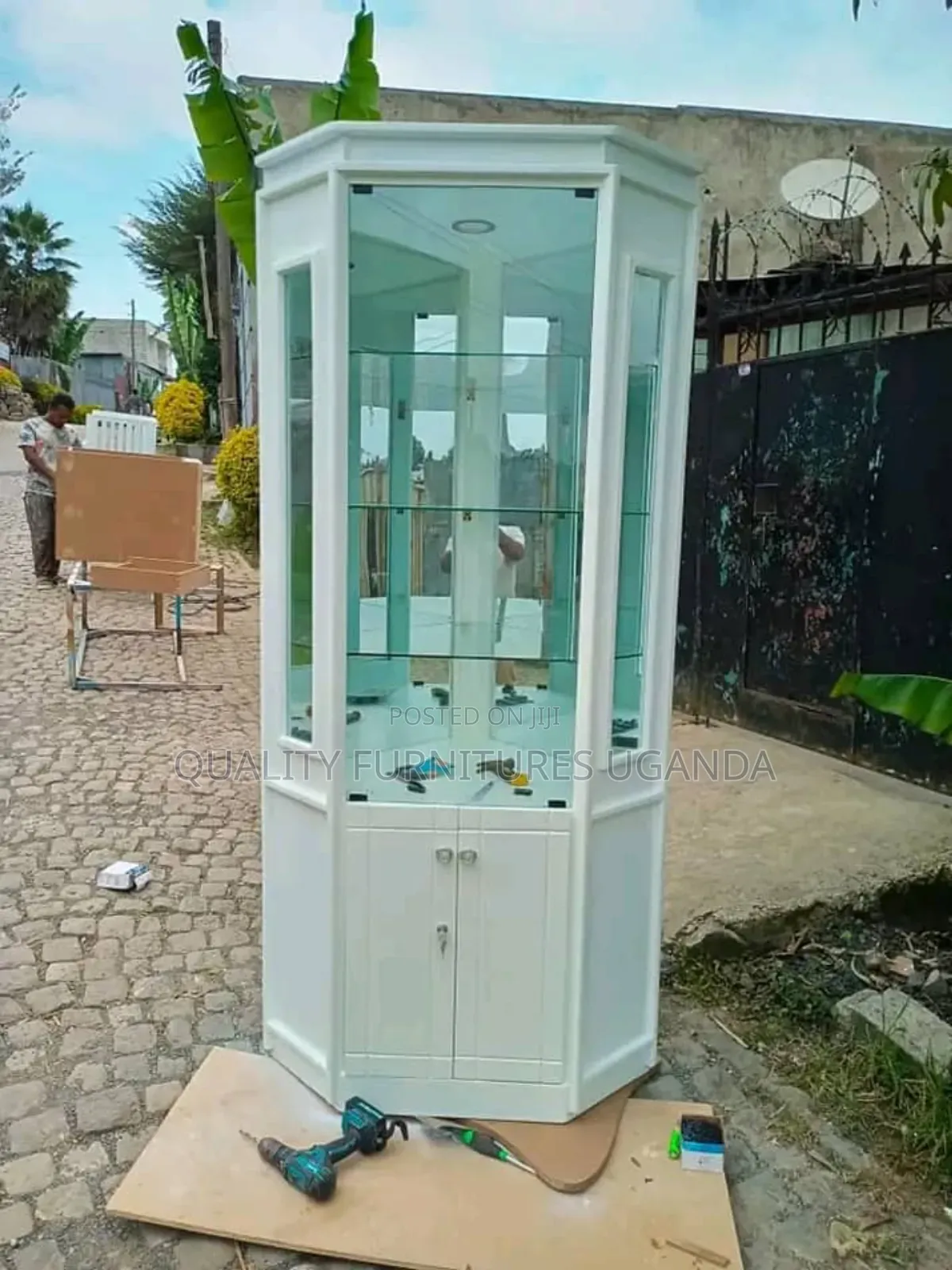 Transparent Side Board