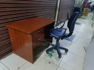Secomd Hand 100cm// 1metre Office Desk With a Chair