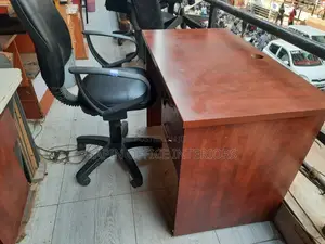 Secomd Hand 100cm// 1metre Office Desk With a Chair