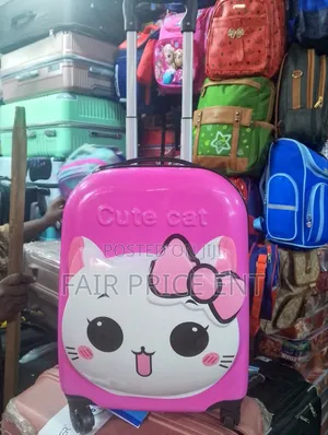 It's Kids Girl Trolleys Suitcase. Medium.( Pink)