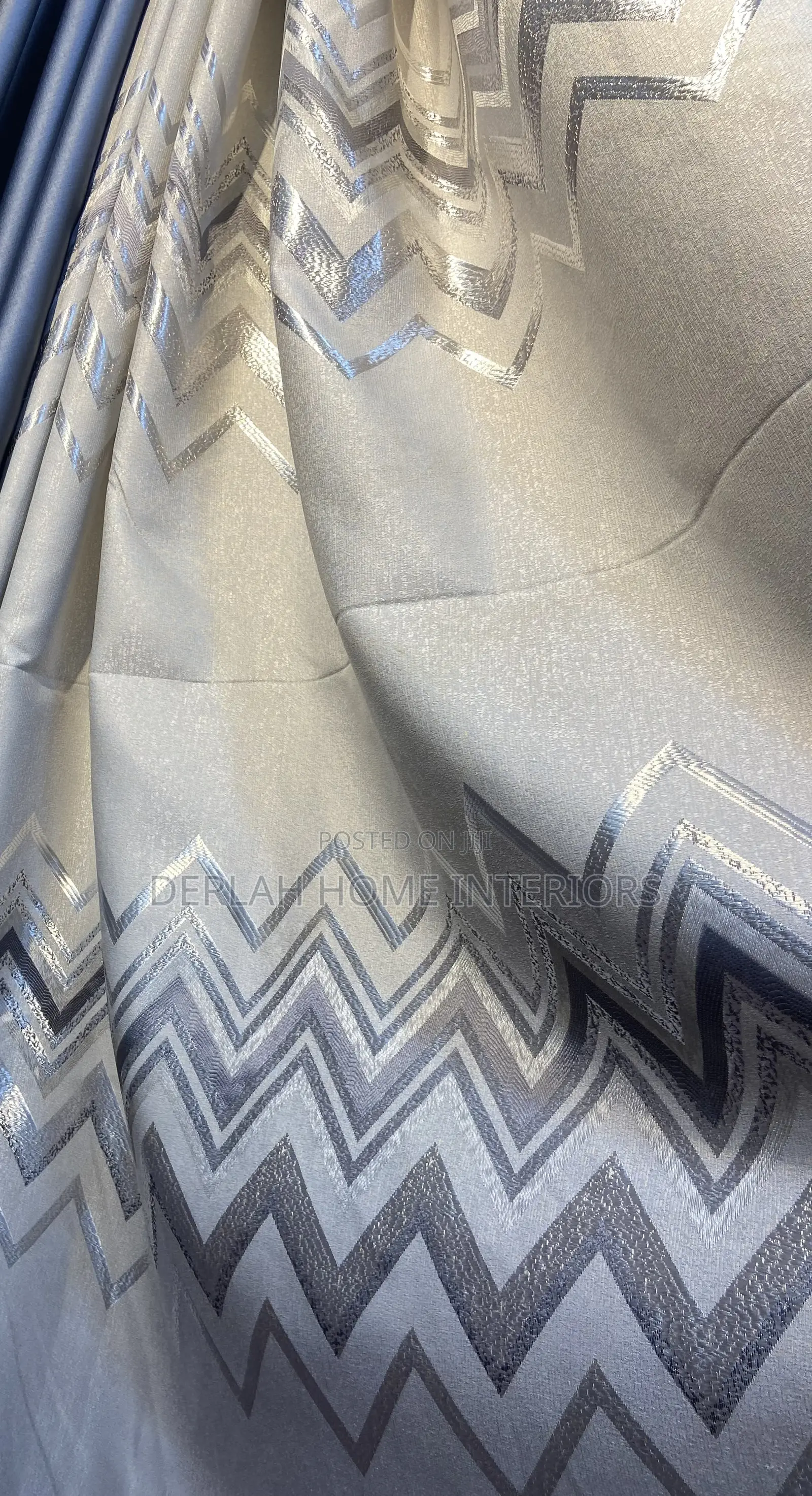 Zizzag Curtain in Grey