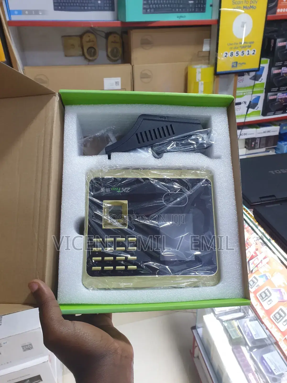 ZKT Biometric Thumb And Face Scanner 1