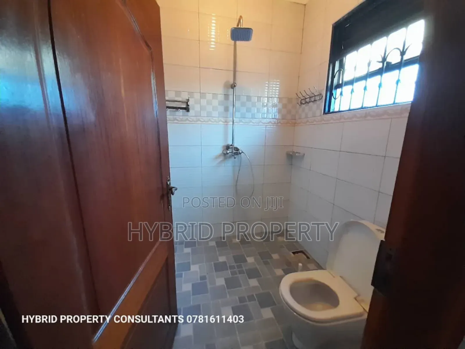 4bdrm House in Nansana Along Hoima for sale
