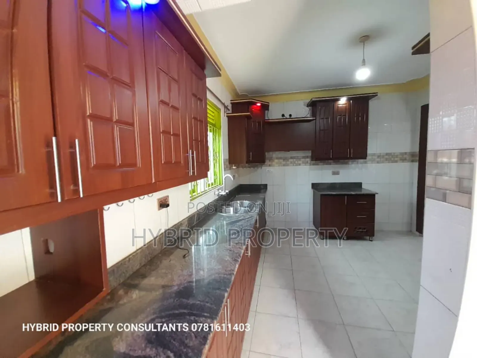 4bdrm House in Nansana Along Hoima for sale
