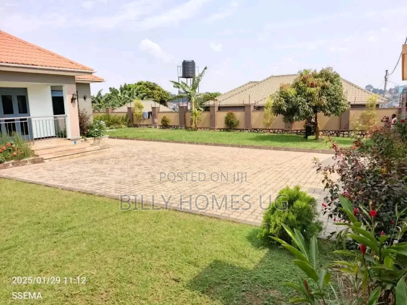 Furnished 3bdrm Bungalow in Rubaga for sale
