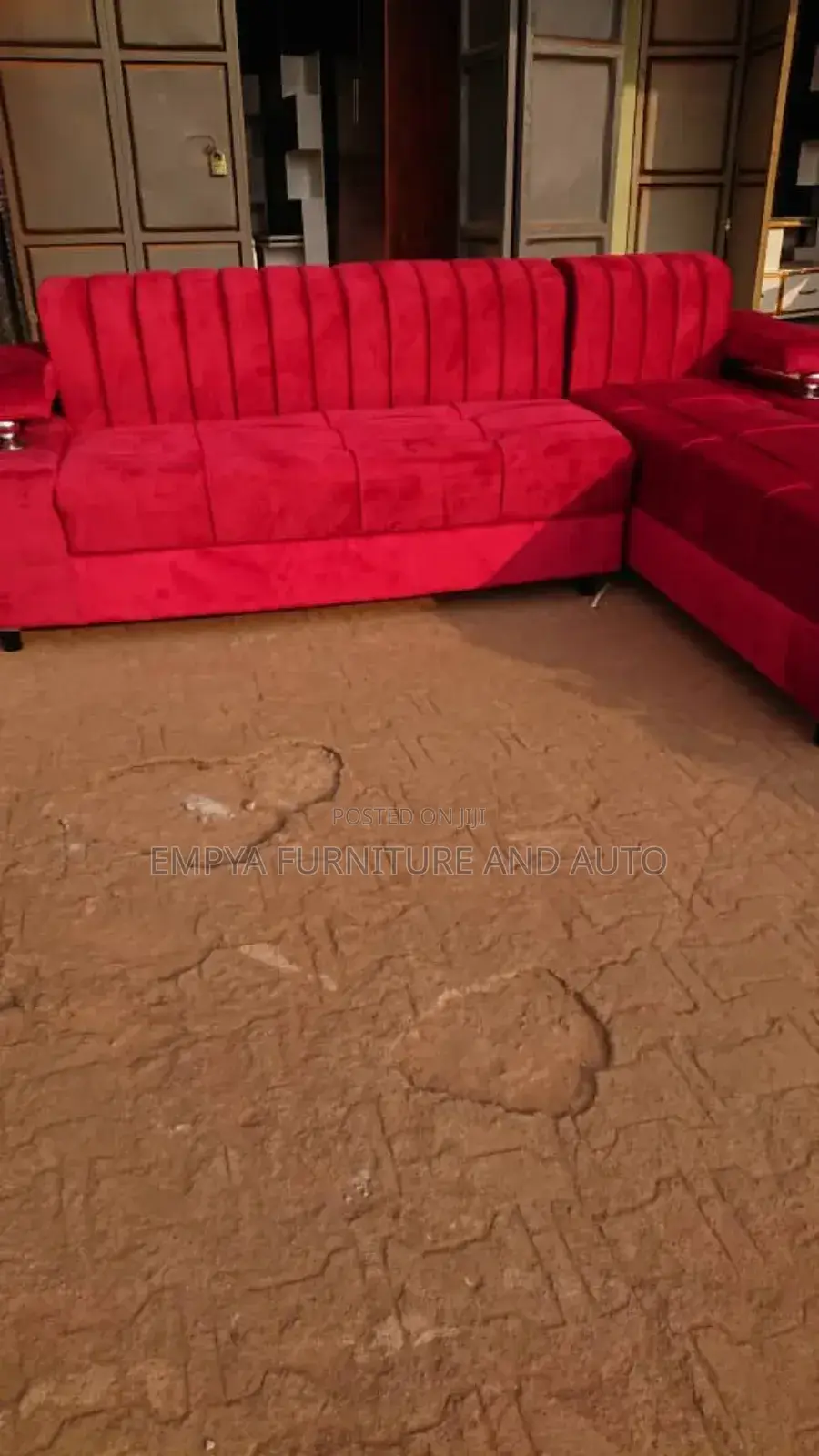 Mast Sofa Red