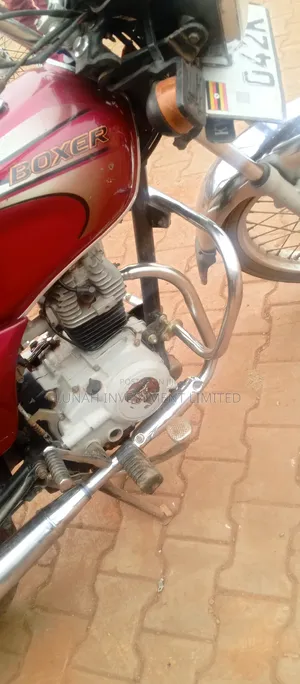 Bajaj Boxer 100 2023 Red
