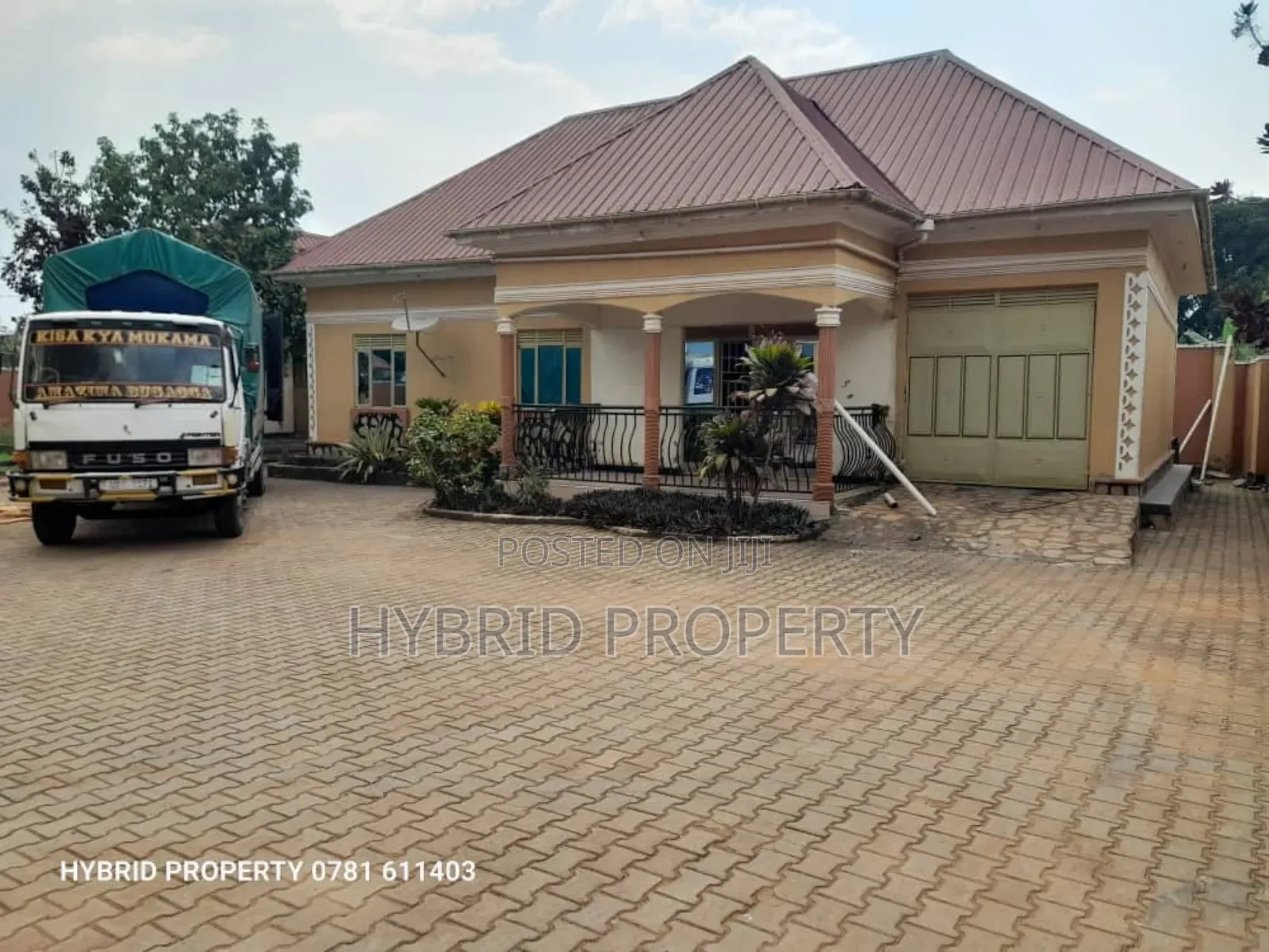 4bdrm House in Namusera Wakiso for sale