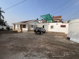 3bdrm Bungalow in Muyenga, Central Division for rent
