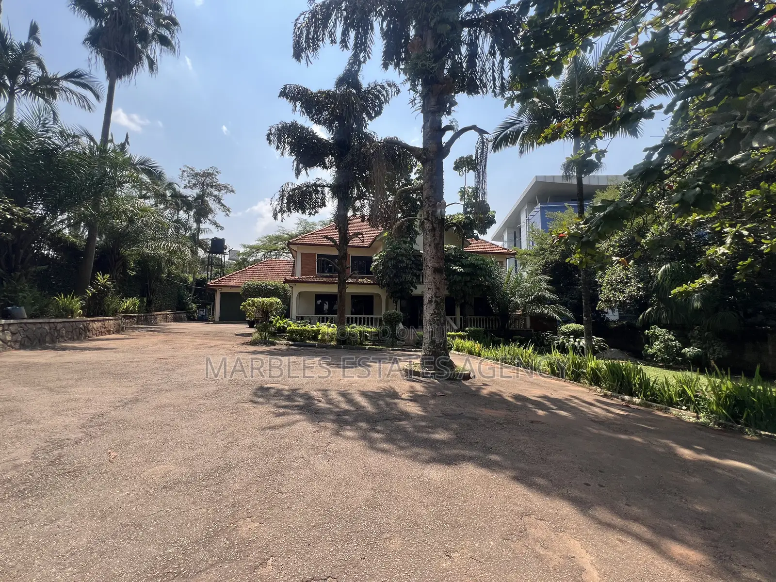 7bdrm House in Upper Nakasero, Central Division for sale
