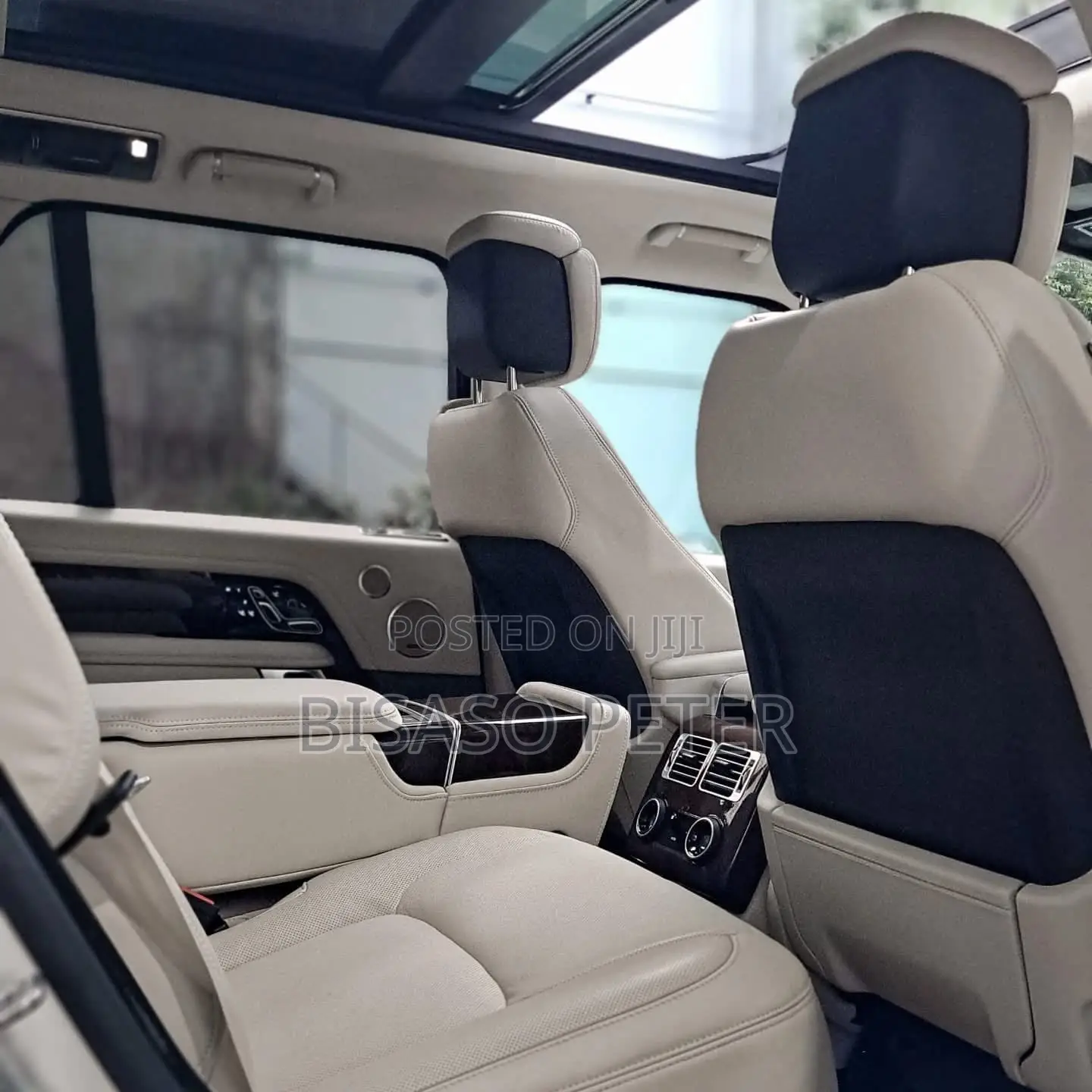 Land Rover Range Rover 2019 Gold