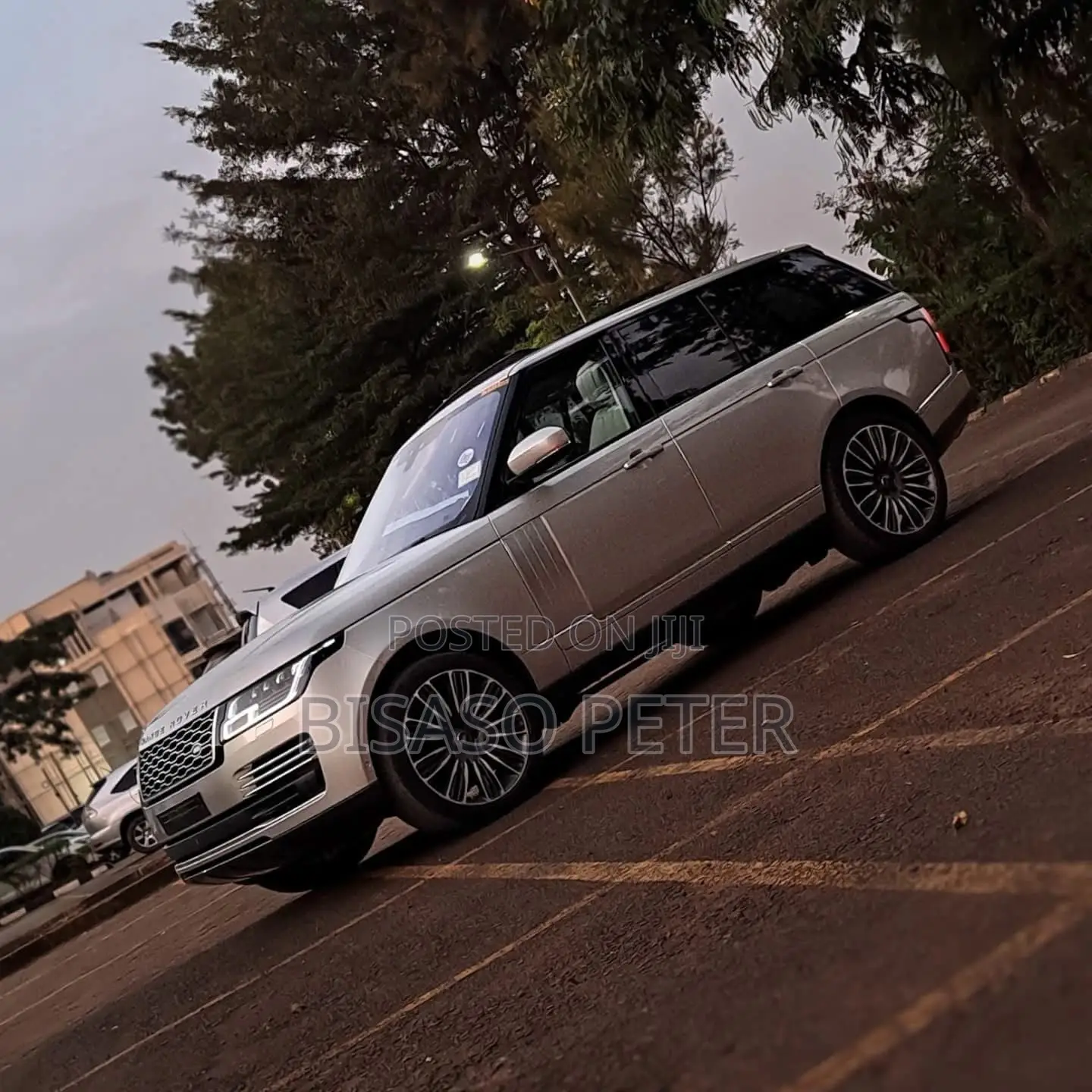 Land Rover Range Rover 2019 Gold