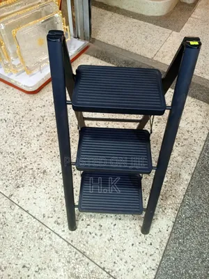 3-Step Folding Step Ladder.