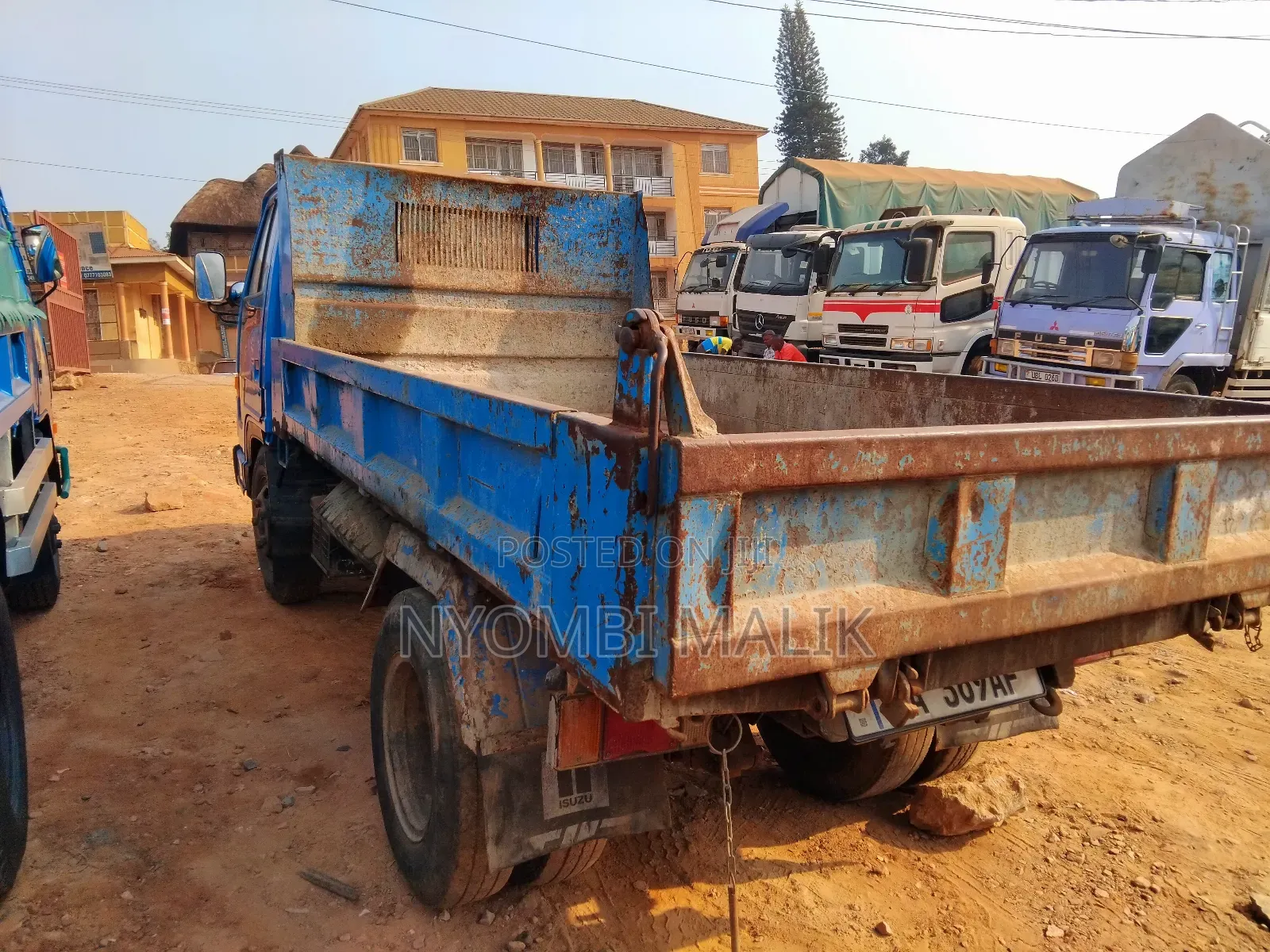 Elf Isuzu Taala Emu