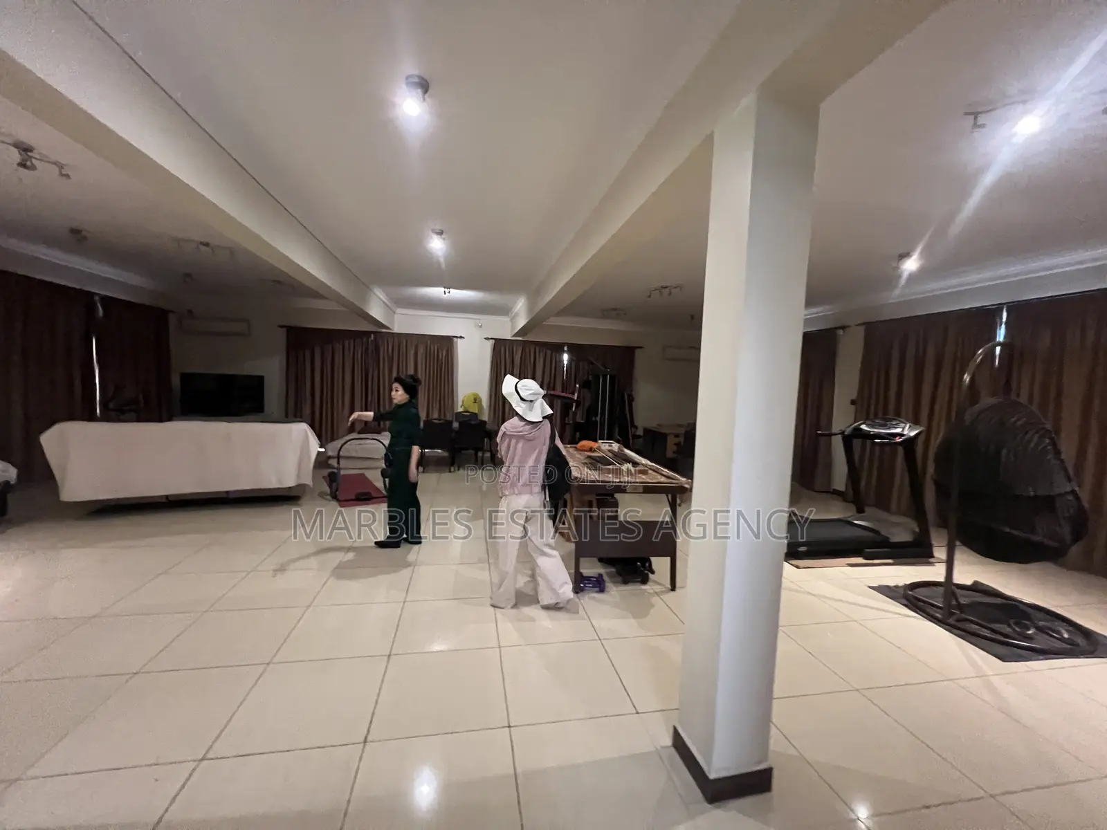 10bdrm House in Naguru Estate, Central Division for sale