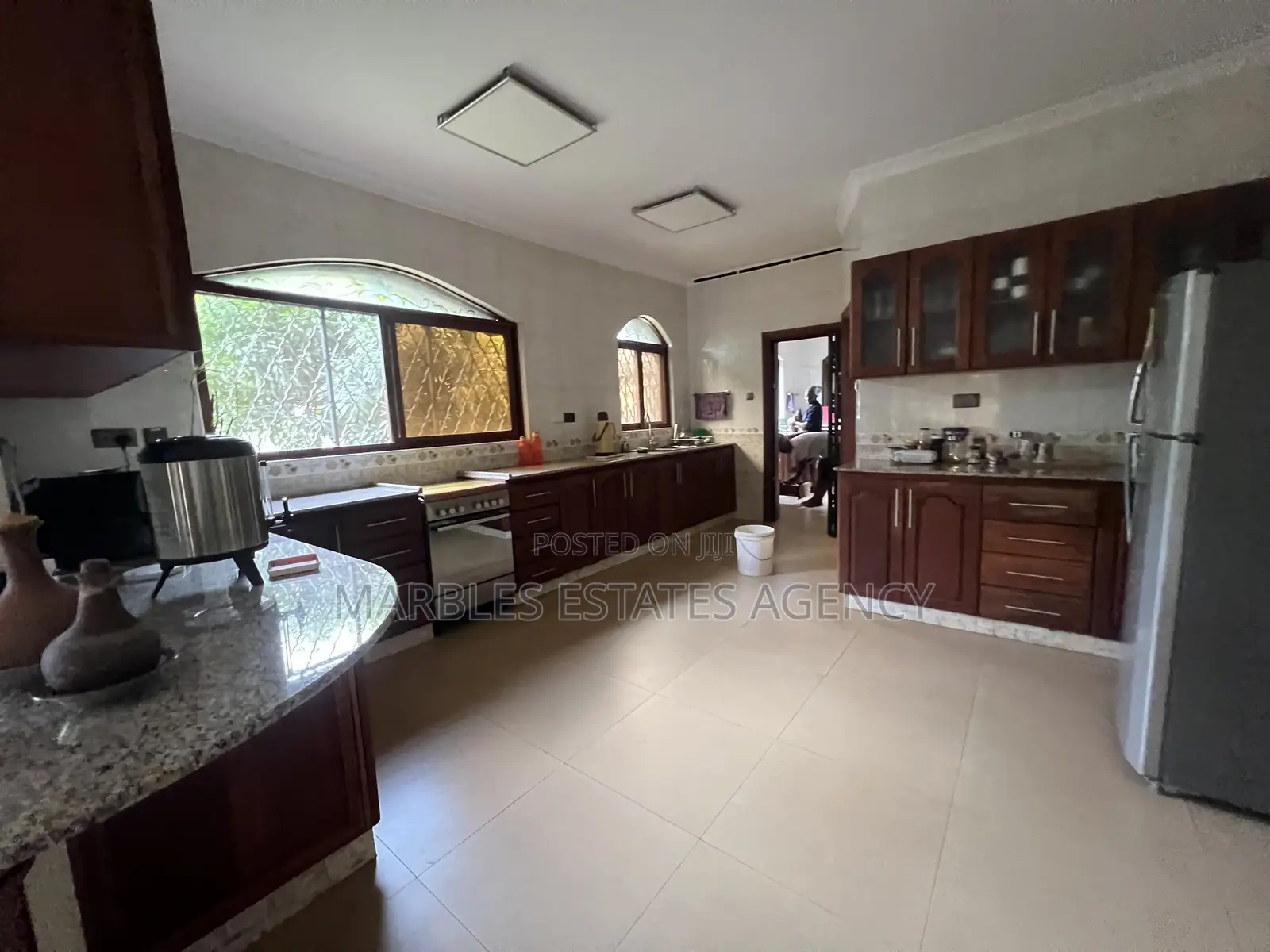 10bdrm House in Naguru Estate, Central Division for sale