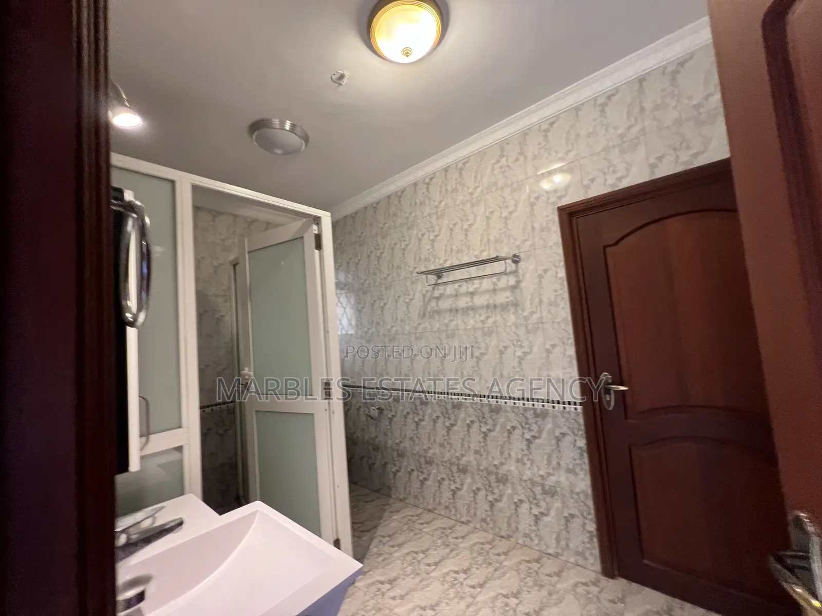 10bdrm House in Naguru Estate, Central Division for sale