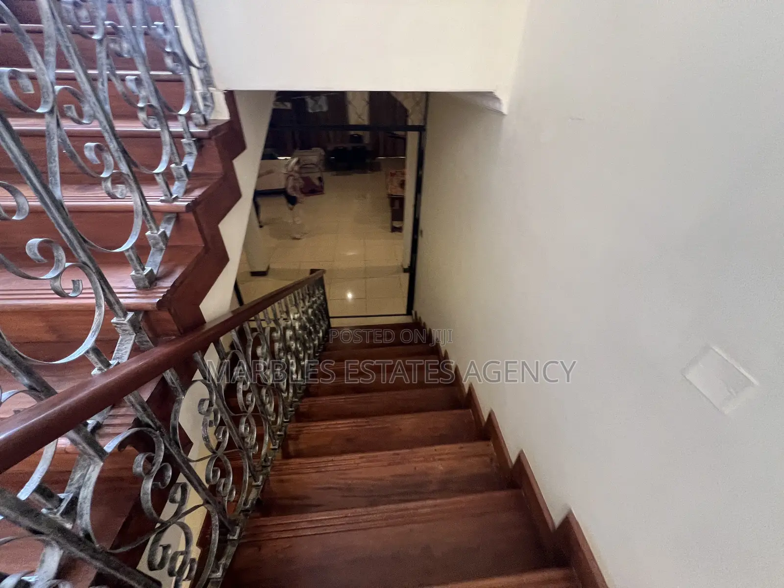 10bdrm House in Naguru Estate, Central Division for sale