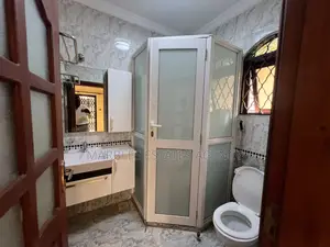 10bdrm House in Naguru Estate, Central Division for sale
