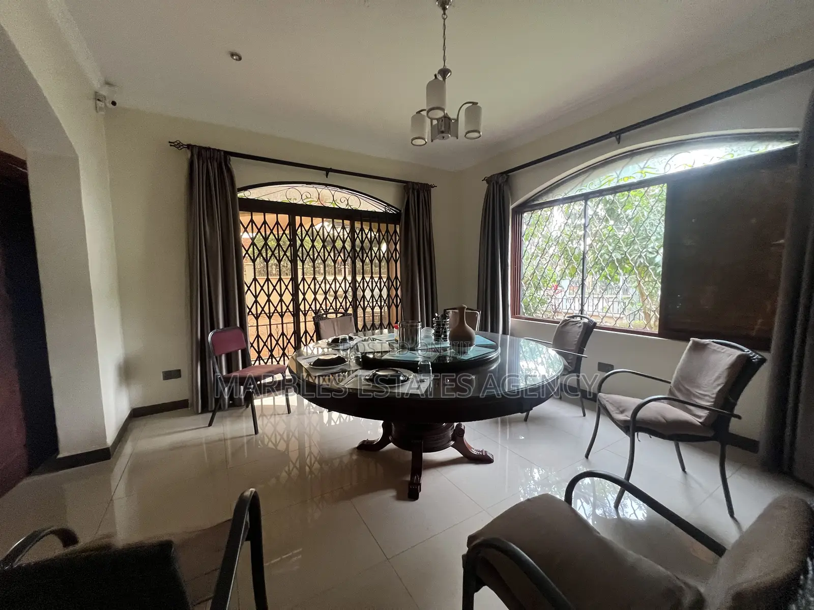10bdrm House in Naguru Estate, Central Division for sale