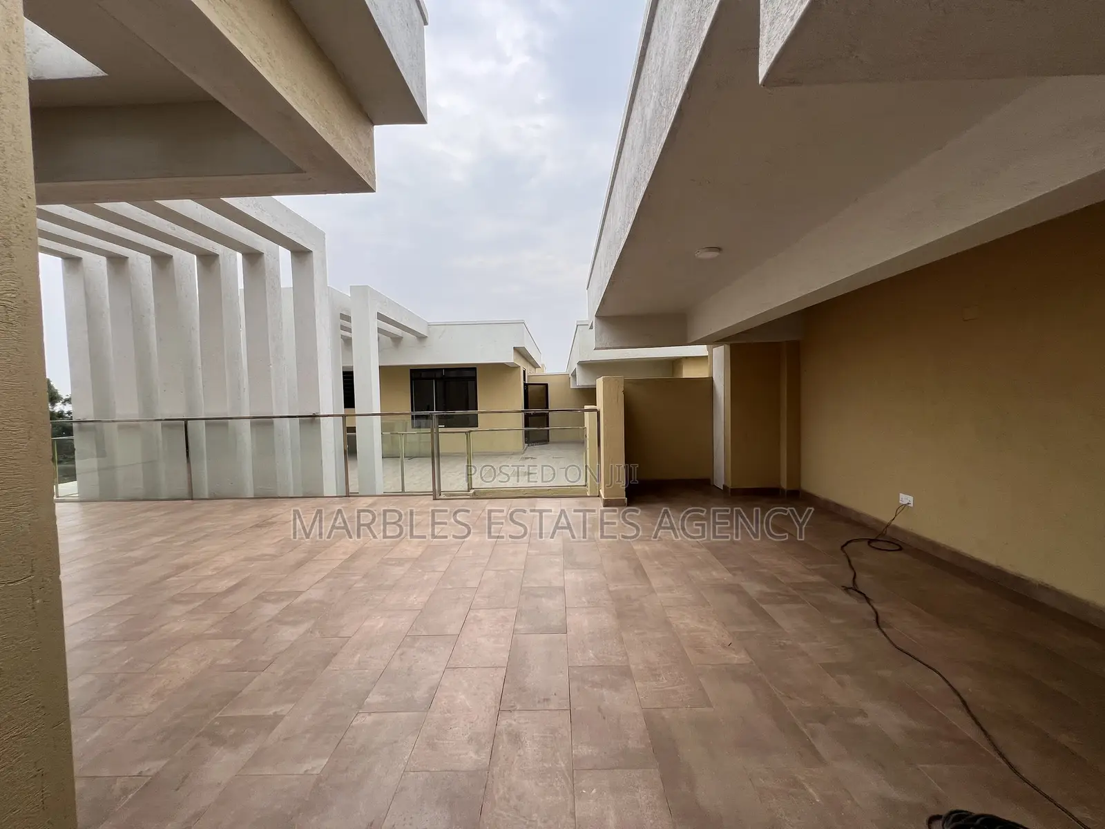 4bdrm Townhouse / Terrace in Kololo, Central Division for rent