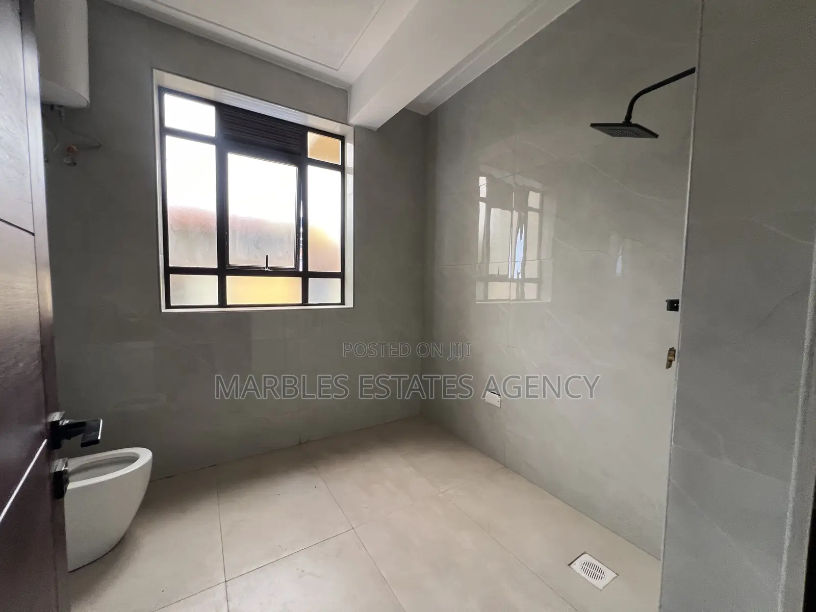 4bdrm Townhouse / Terrace in Kololo, Central Division for rent