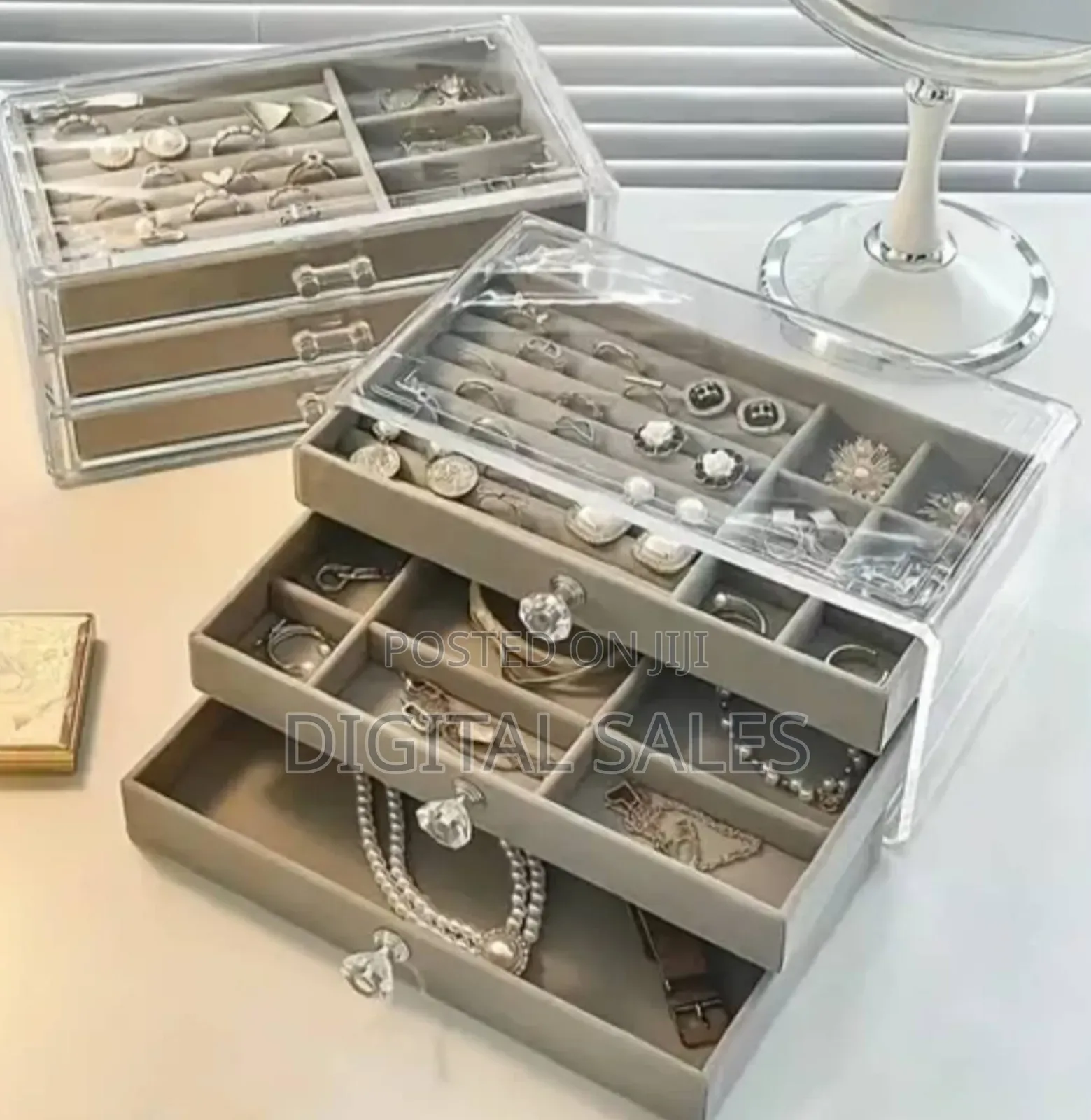 Large Acrylic Jewellery Box