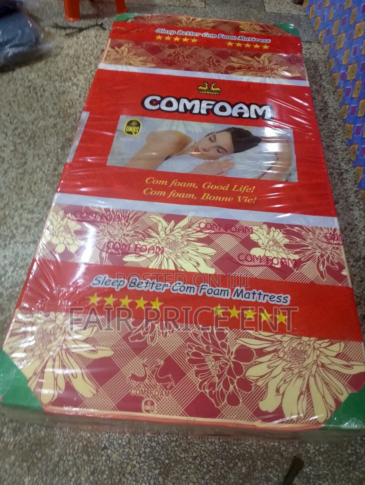 Super Deluxe Mattress. Comfoam. 3$6*6inches. Sealed Cover