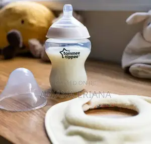 Photo - Tommee Tippee Formula Feeding Solution Bottle Set