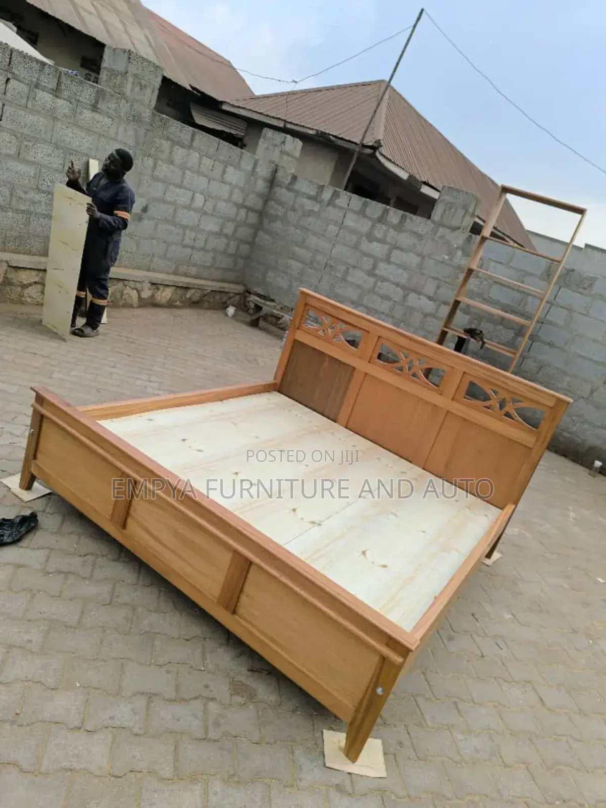 Master Pallet Bed