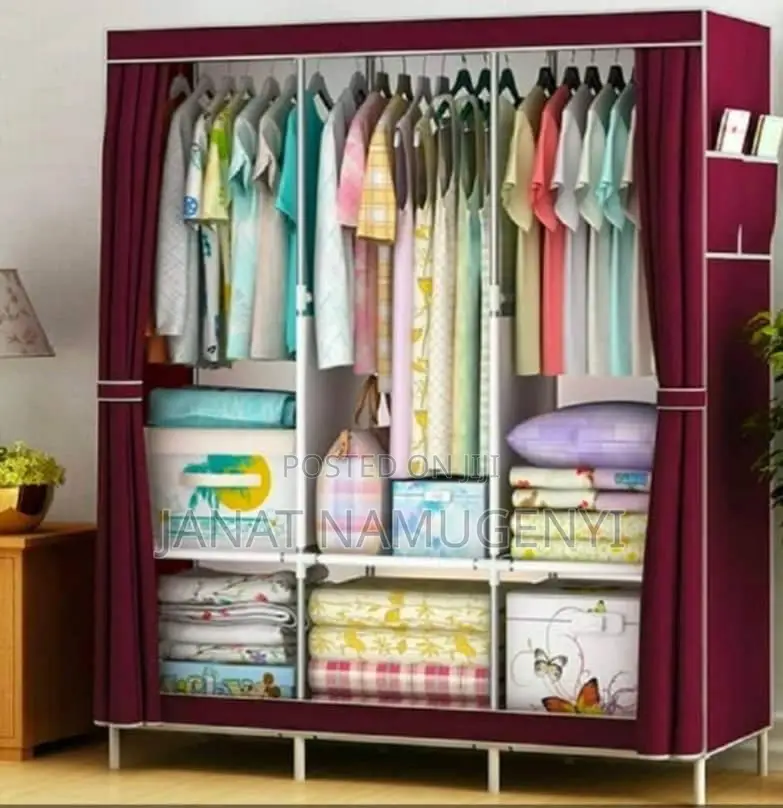 3 Column Metallic Closet