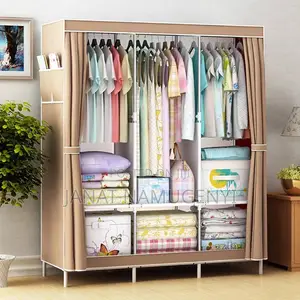 3 Column Metallic Closet