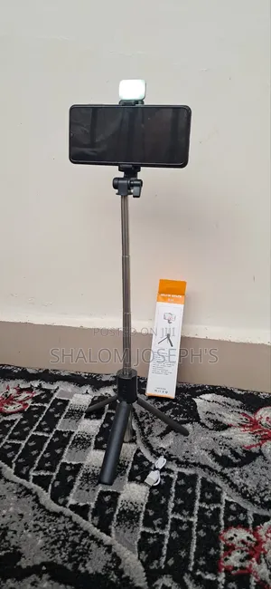 Portable Extendable Selfie Stick/ Tripod With Light
