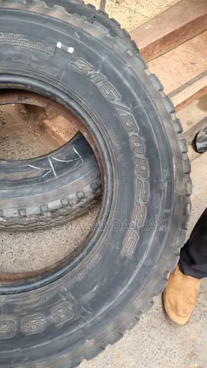 315/80r22.5 Good Condition Sinotruck Used Tyres