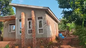 2bdrm House in Near Jumayi Estate, Nakisunga for sale