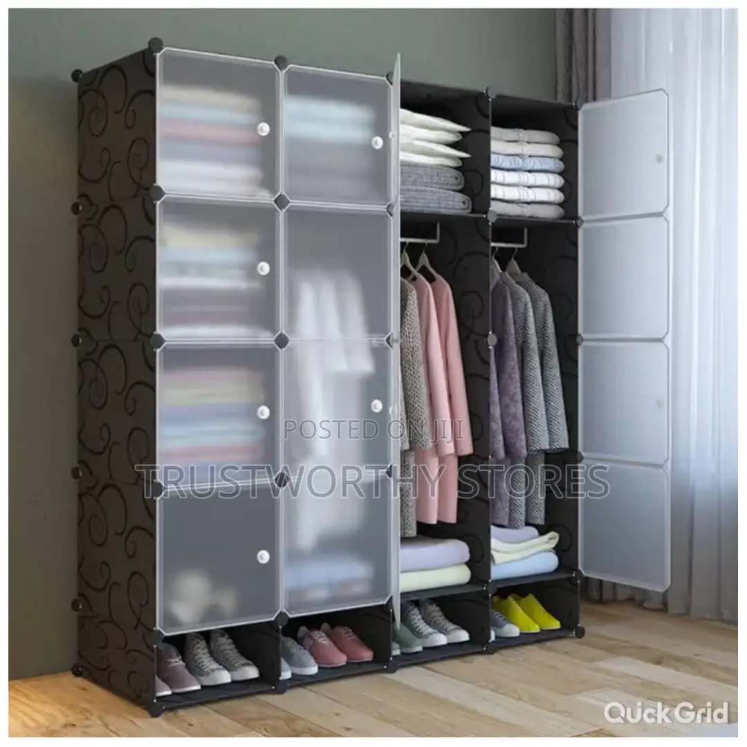 4 Columns Plastic Wardrobe With Shoerack Space